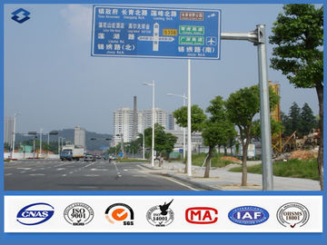 Q235 steel material 3mm Road Sign Traffic Signal Pole With Single / Double Outreach Arms